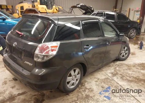 2006 Toyota Matrix z USA, uszkodzony, nr VIN 2T1KR32E46C615206
